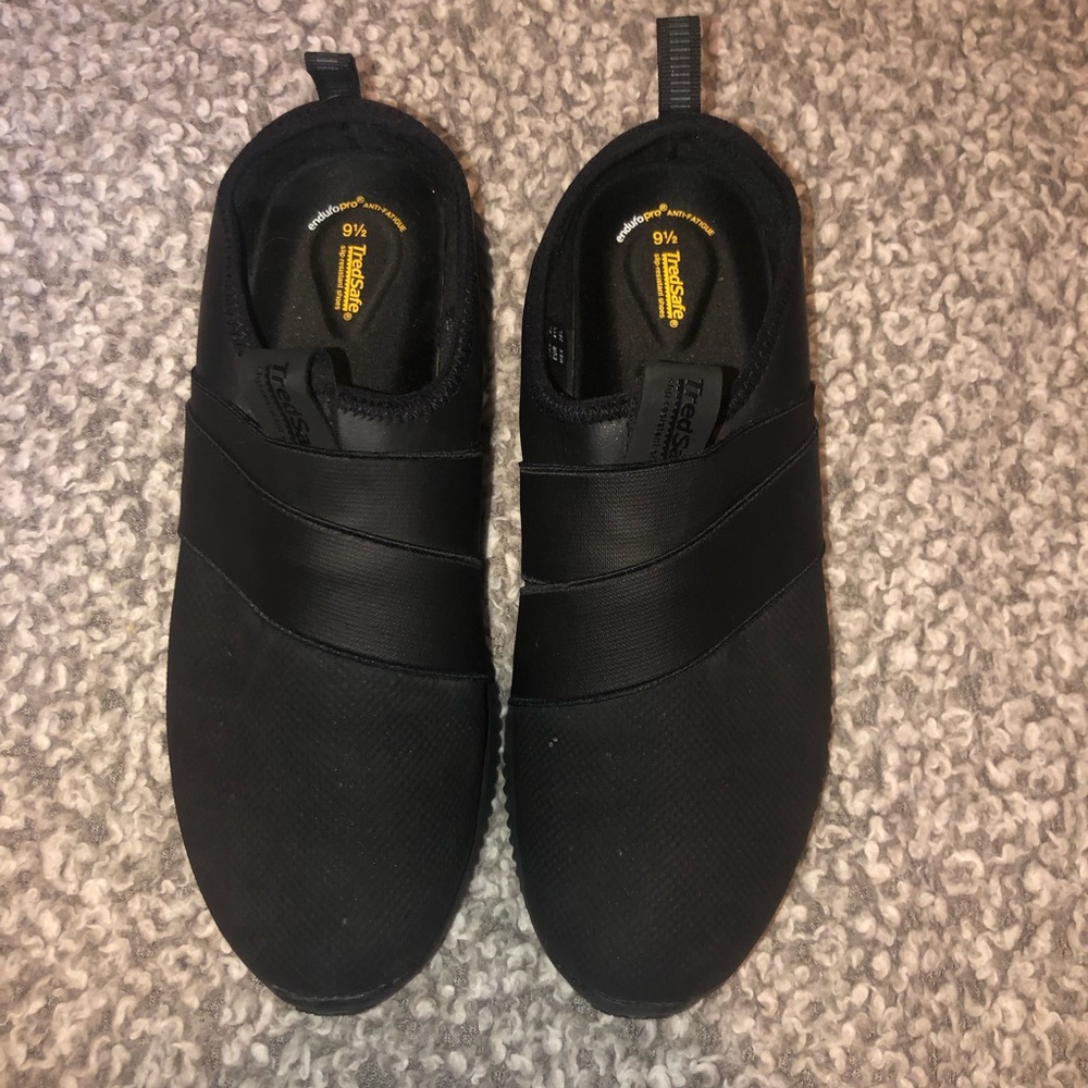 Tredsafe shoes. 9 1/2